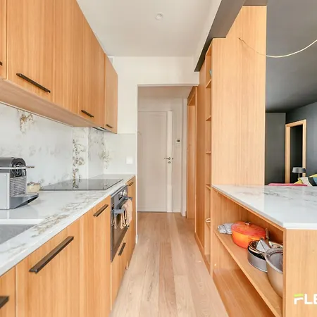 Apartament New & Modern 1br Walk To Montmartre