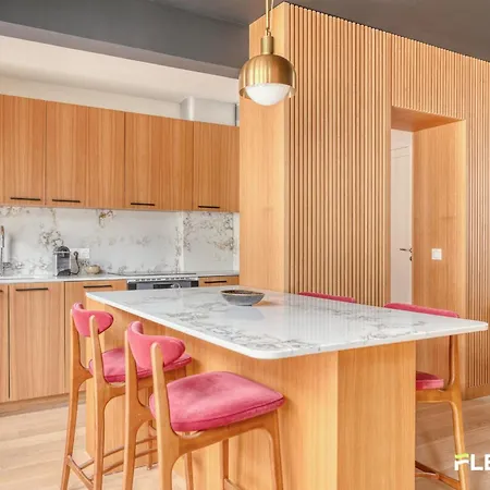 New & Modern 1br Walk To Montmartre Apartament