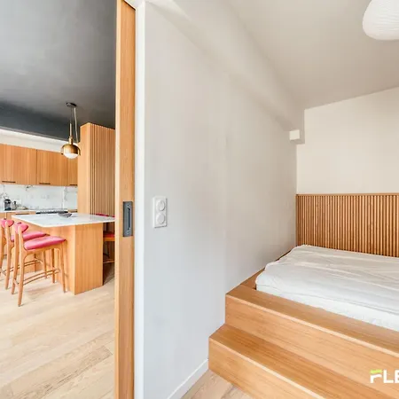 New & Modern 1br Walk To Montmartre Apartament