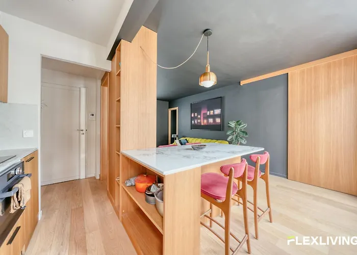 New & Modern 1br Walk To Montmartre * باريس